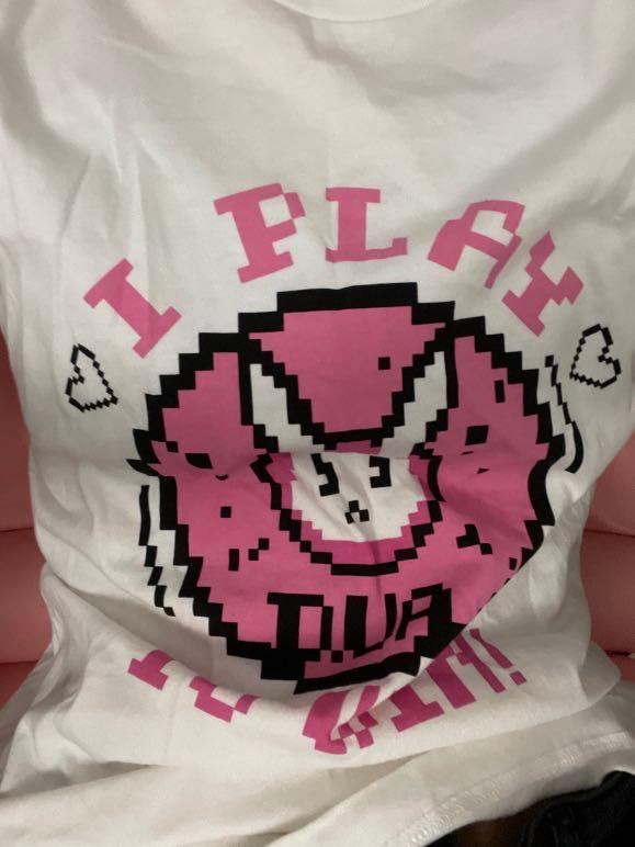 Uniqlo overwatch DVa shirt, Women's 