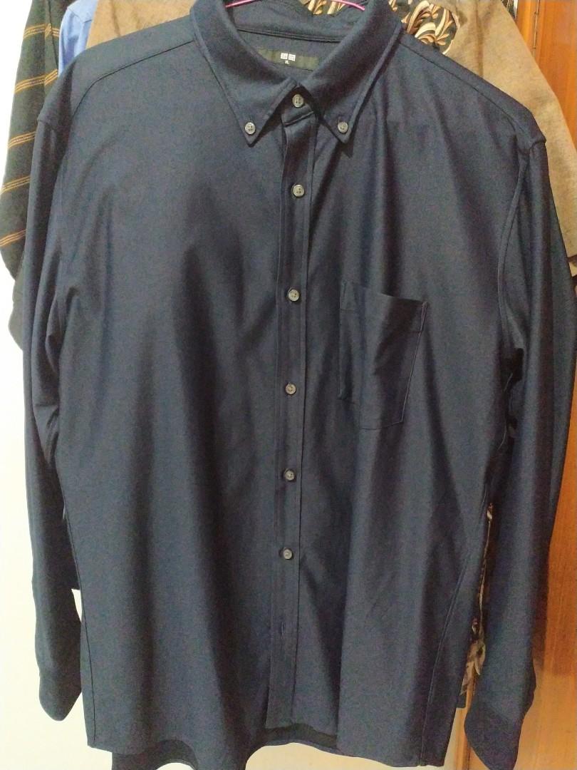 Uniqlo shirt, Fesyen Pria, Pakaian 