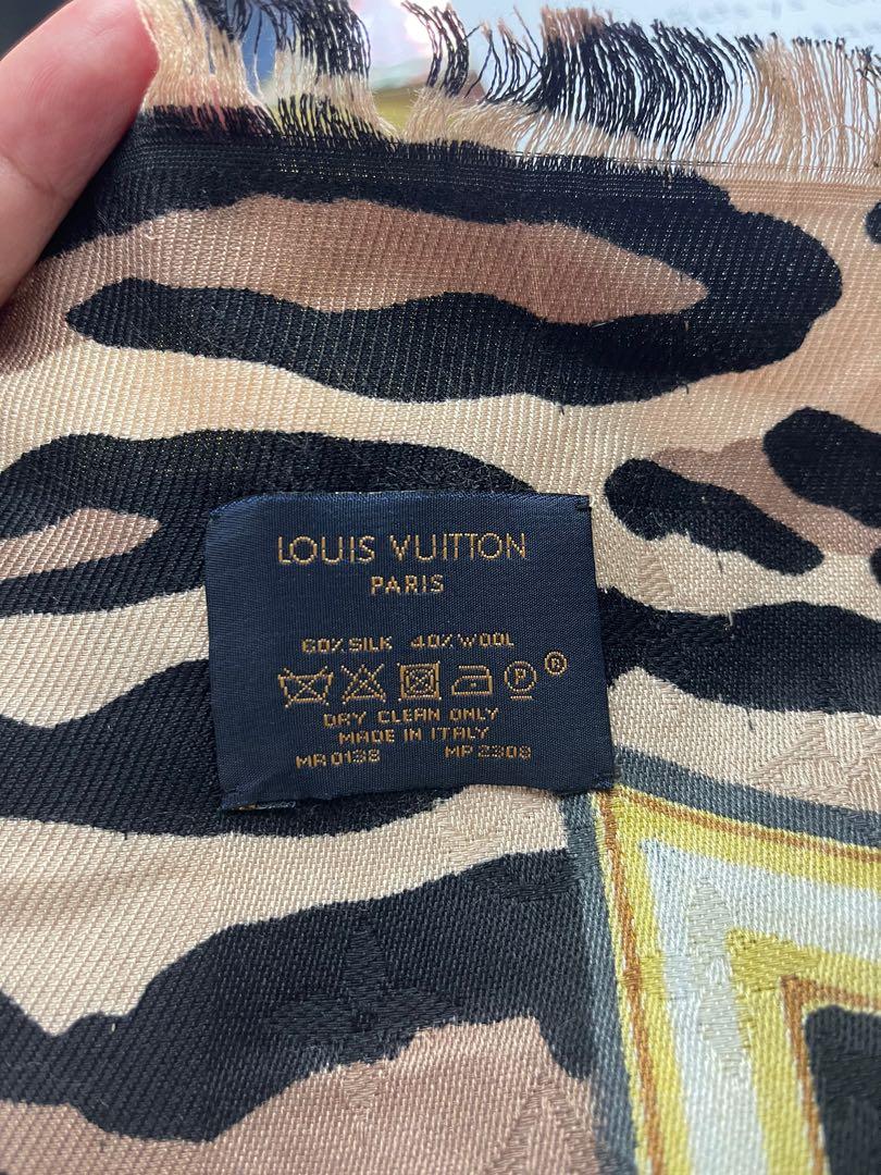 Louis Vuitton Logomania Red Monogram Wool Scarf CBWSPSA 144010028151 – Max  Pawn