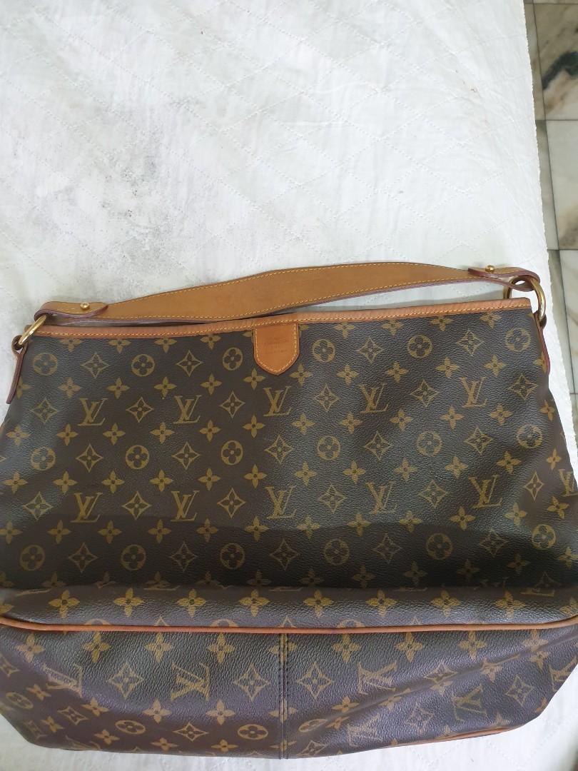 Delightful cloth handbag Louis Vuitton Beige in Cloth - 37711360