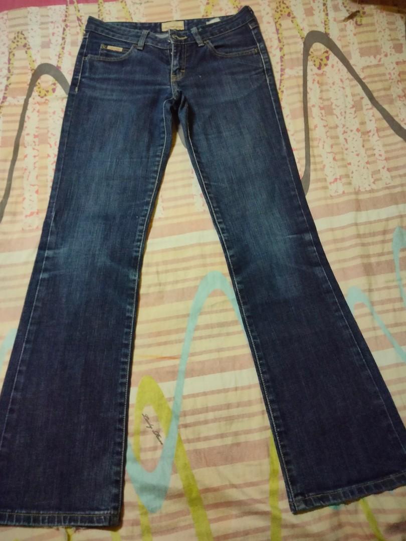 Celana Jeans Guess, Fesyen Wanita 
