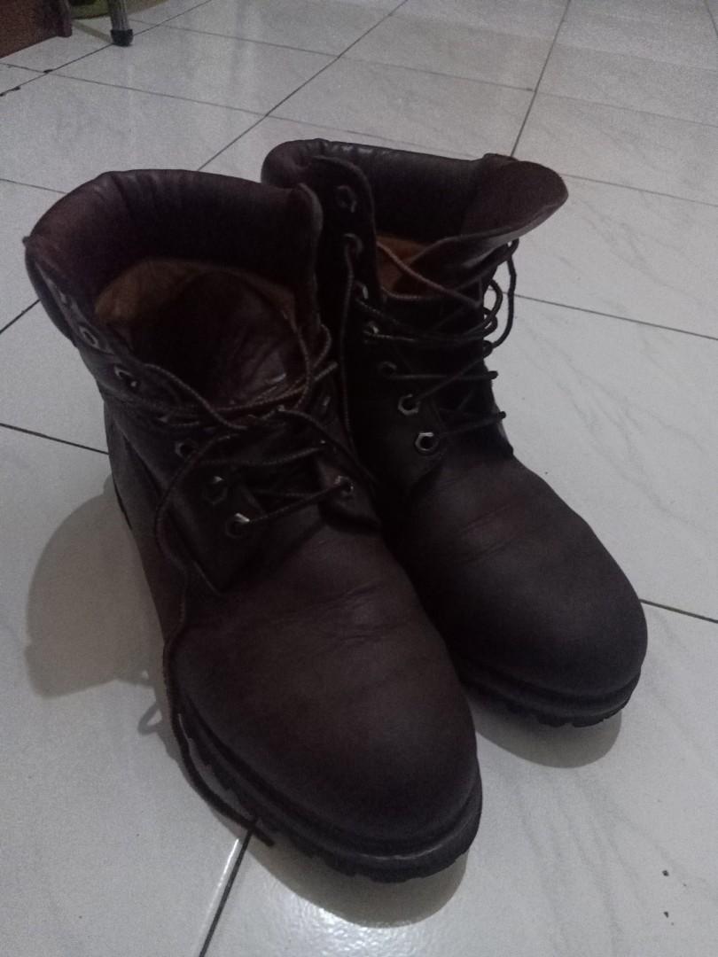 black timberland boots leather