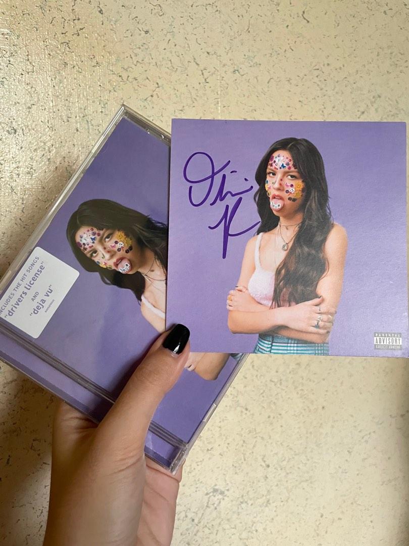 2022 Lezhin Calendar & Postcard, Hobbies & Toys, Memorabilia & Collectibles, Fan Merchandise On ...