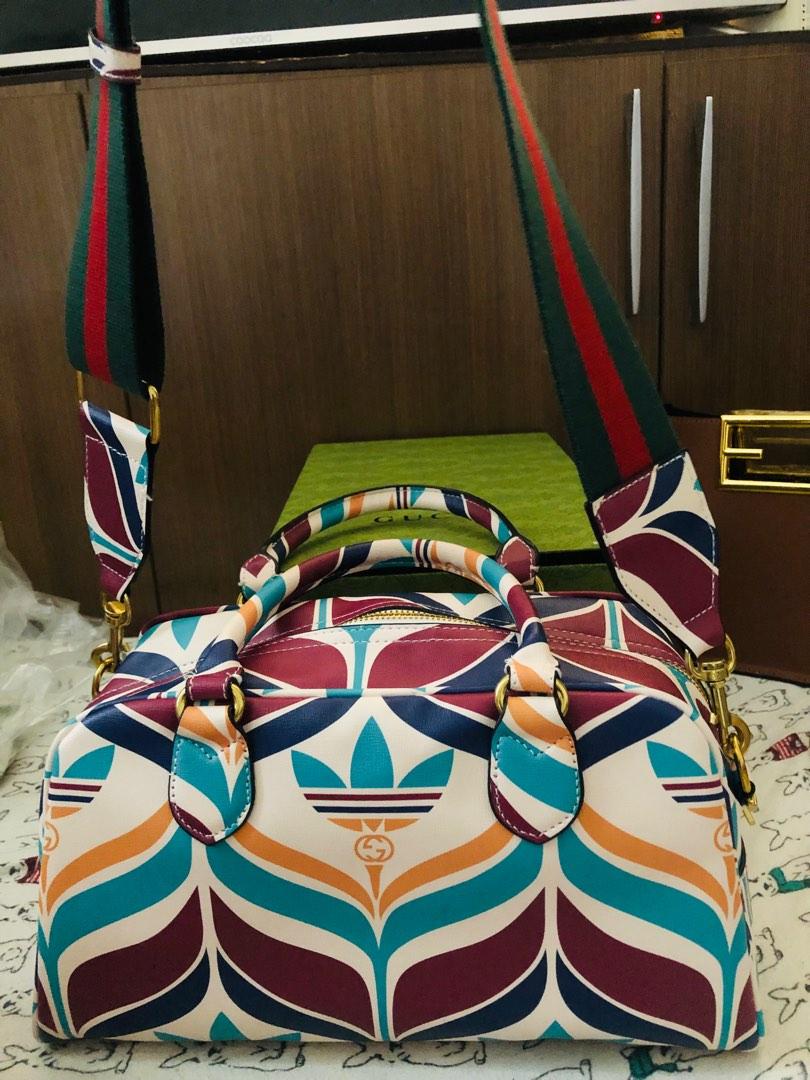 YSL Icare, Women's Fashion, Bags & Wallets, Tote Bags on Carousell