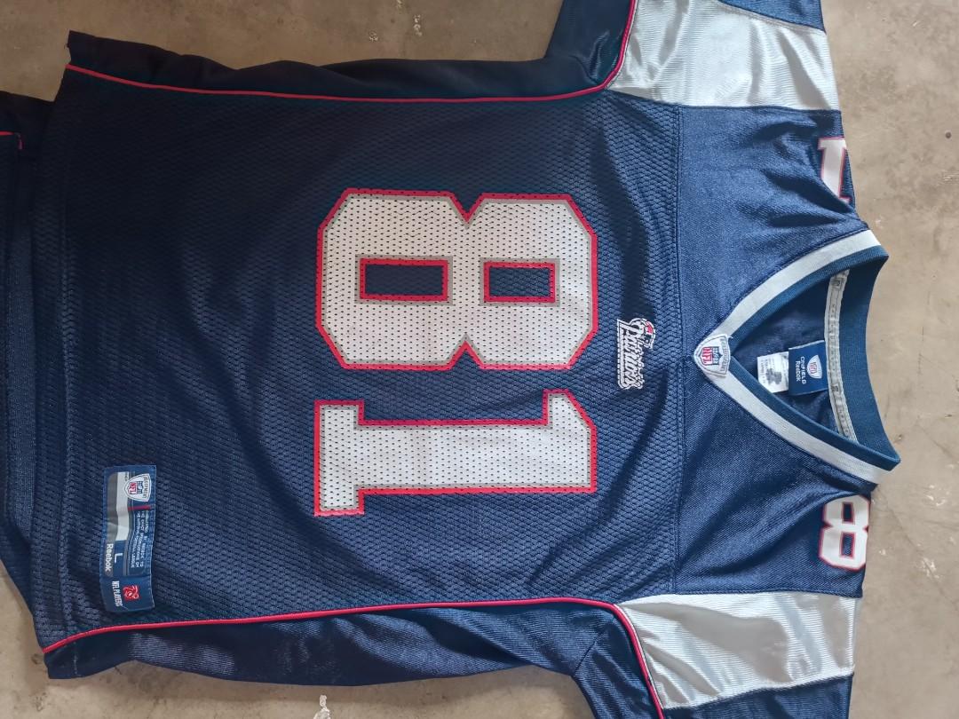 Oversized NFL jersey, Men's Fashion, Activewear on Carousell