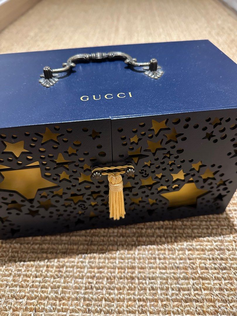 Gucci mooncake set 2022, 嘢食& 嘢飲, 禮品籃和禮籃- Carousell