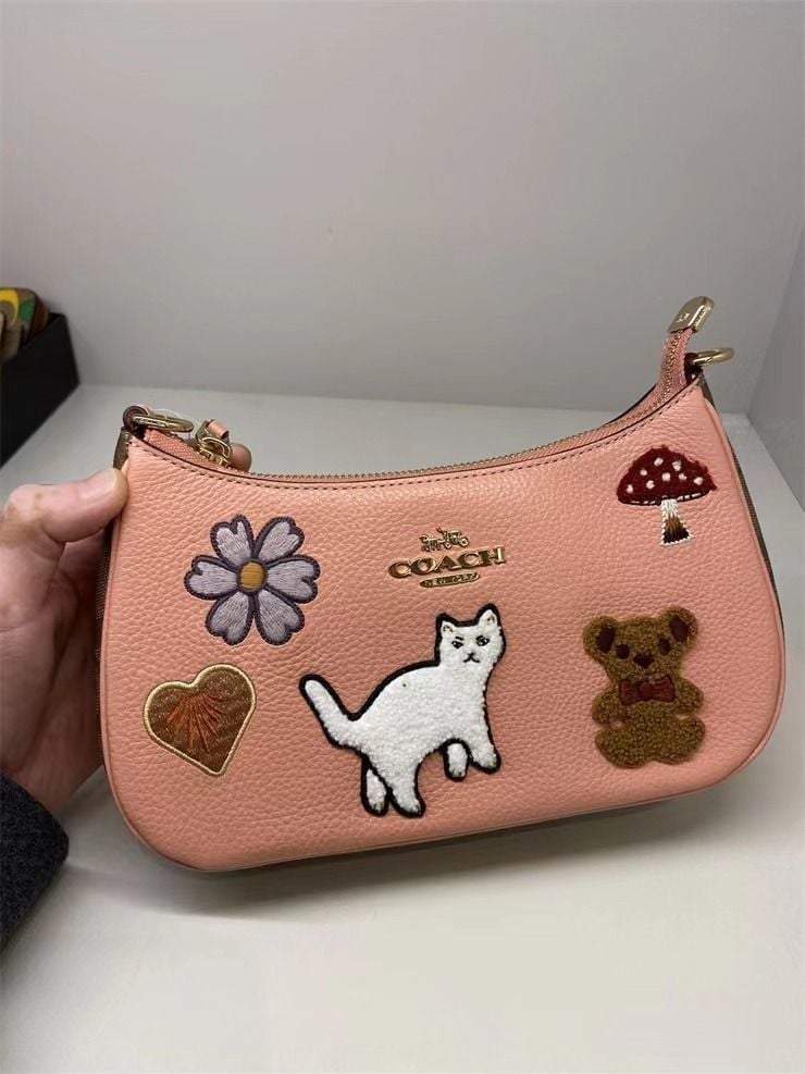 Coach CC420 TERI underarms bag pink and cute super cute cat horn snails  flower mushroom color matching super fairy shoulder bag oblique span  women's bag, Women's Fashion, Bags & Wallets, Beach Bags