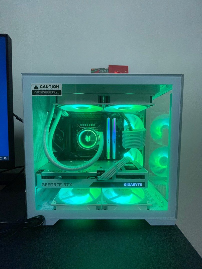 AMD Ryzen 7 5800X3D & RX 7900 XTX Custom Gaming PC, HYTE Y40, Y60