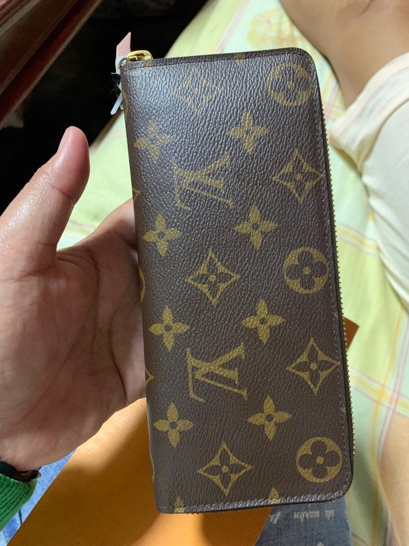 SOLD Louis Vuitton LV Limited Edition Felicie Pochette Studs (Authentic),  Luxury, Bags & Wallets on Carousell
