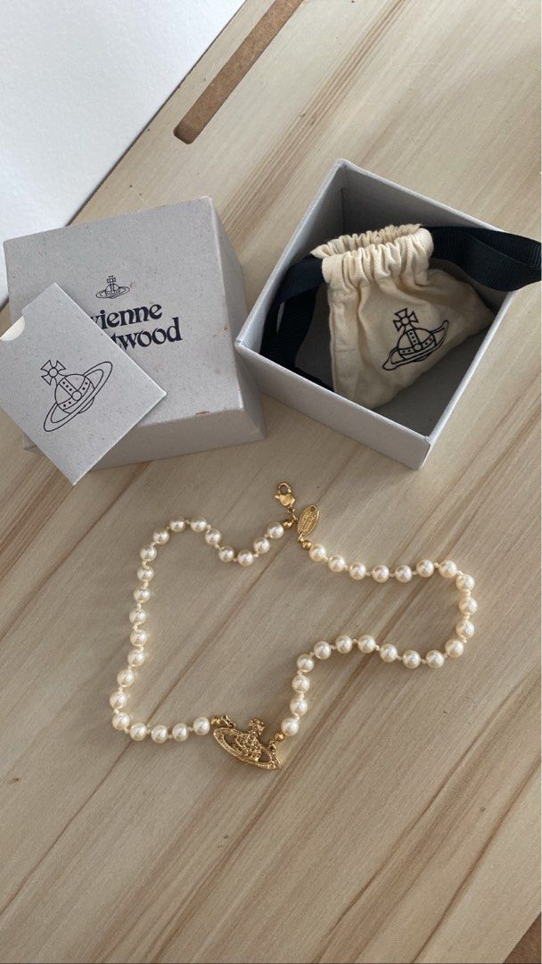 Necklace Pearl Vivienne Love