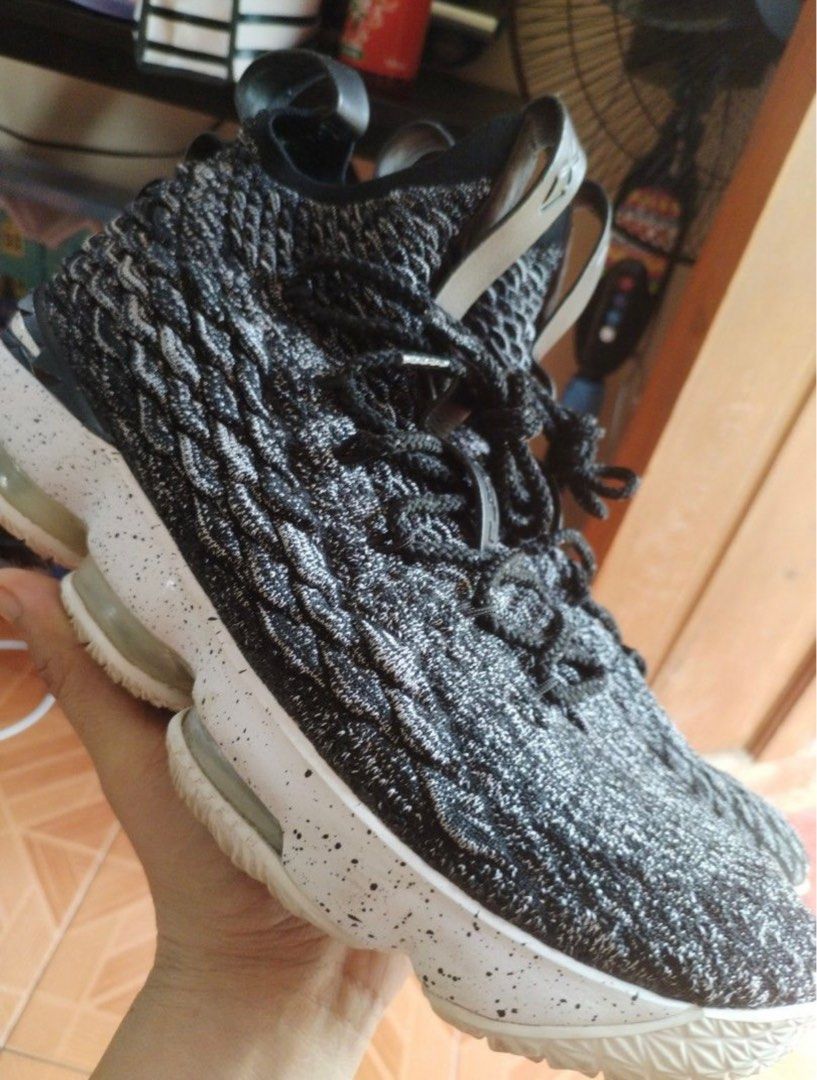 Lebron 15 clearance ashes on feet