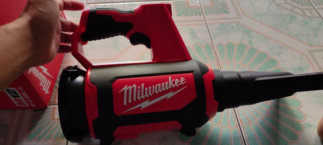 Milwaukee blower online m12