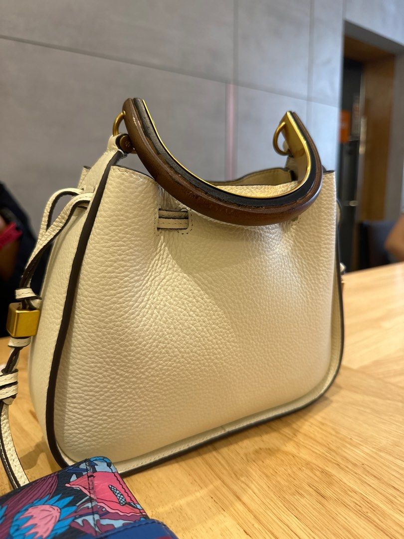 REVIEW* Tory Burch Miller Shoulder Bag! What Fits/Mod Shots! 