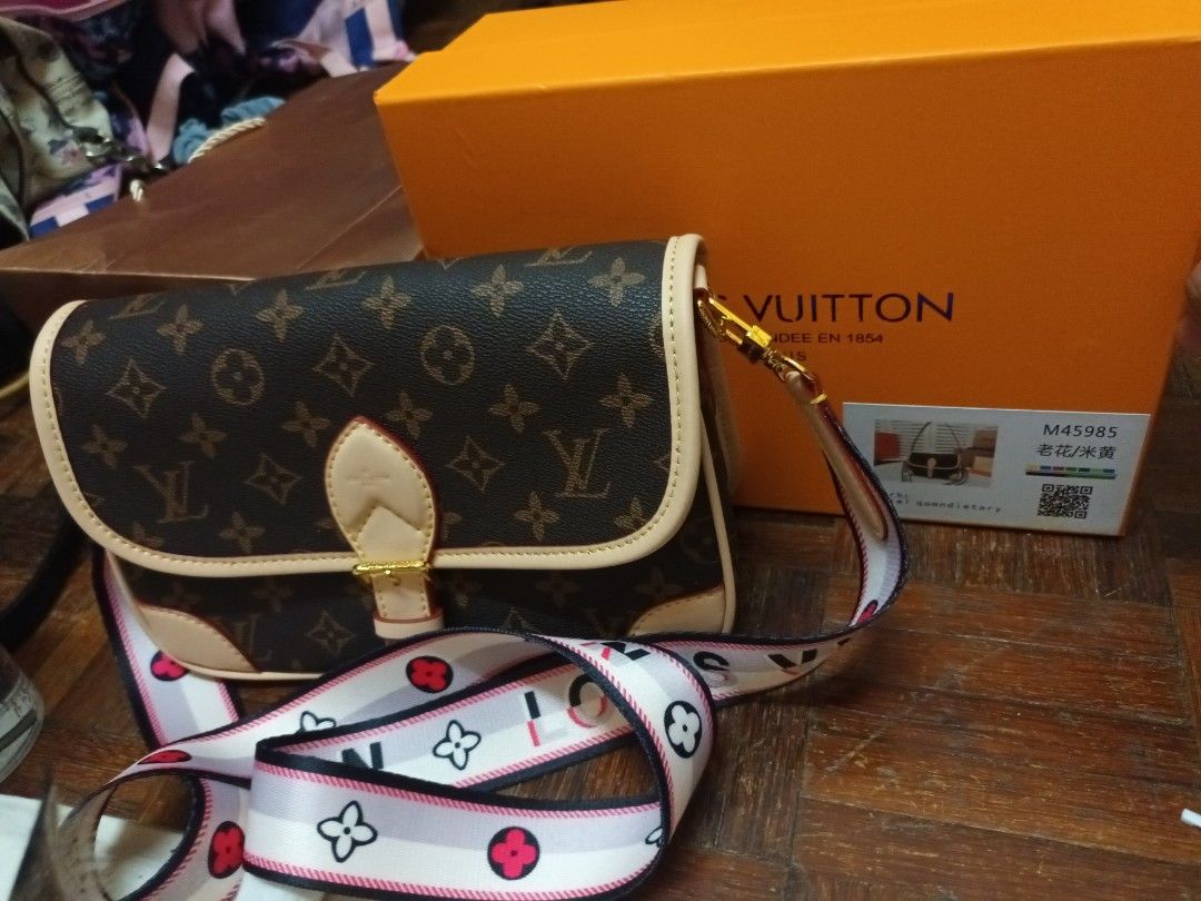 Mint Auth Louis Vuitton M42250 Monogram Sologne Shoulder Cross