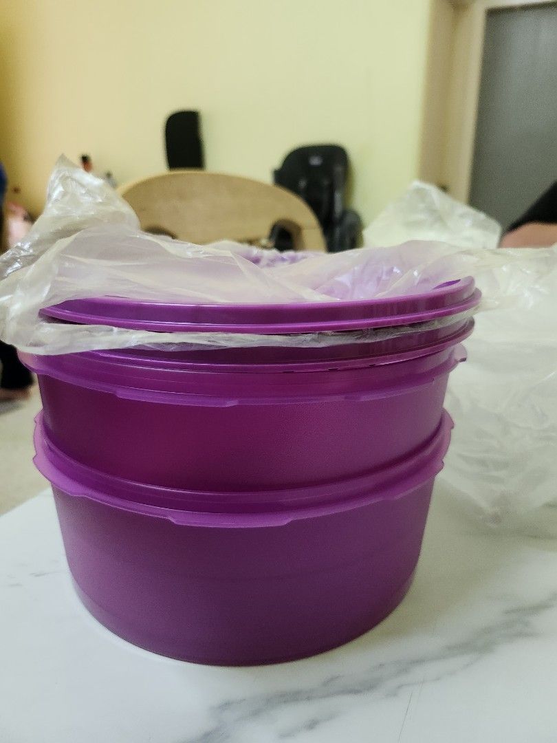 New Tupperware Canisters Set of 2 Purple 2.5 Cup Stacking Airtight  Containers ❤️