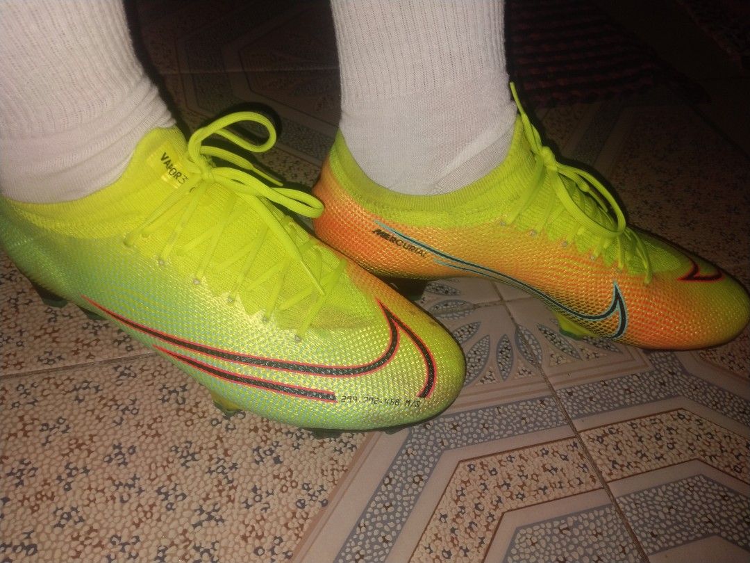 Nike Mercurial Vapor 13 Academy MDS FG Shoes (Lemon Venom