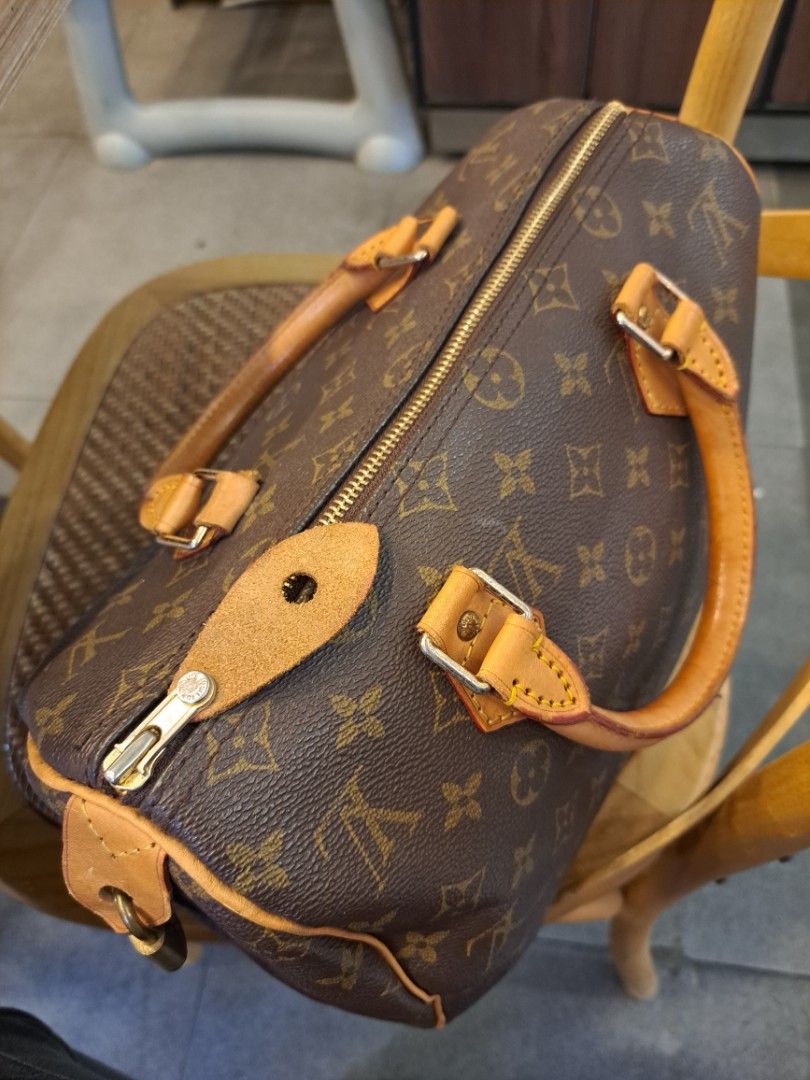 Kate Spade Mini Alma Bag, Luxury, Bags & Wallets on Carousell