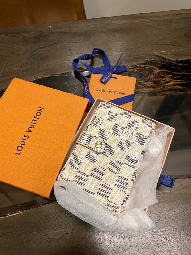 LOUIS VUITTON MONTSOURIS BB UPDATED REVIEW! 1.5 YEARS + WEAR AND TEAR 