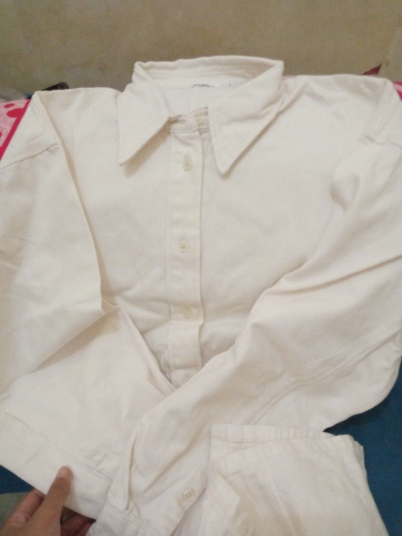 Uniqlo Rayon Shirt On Carousell