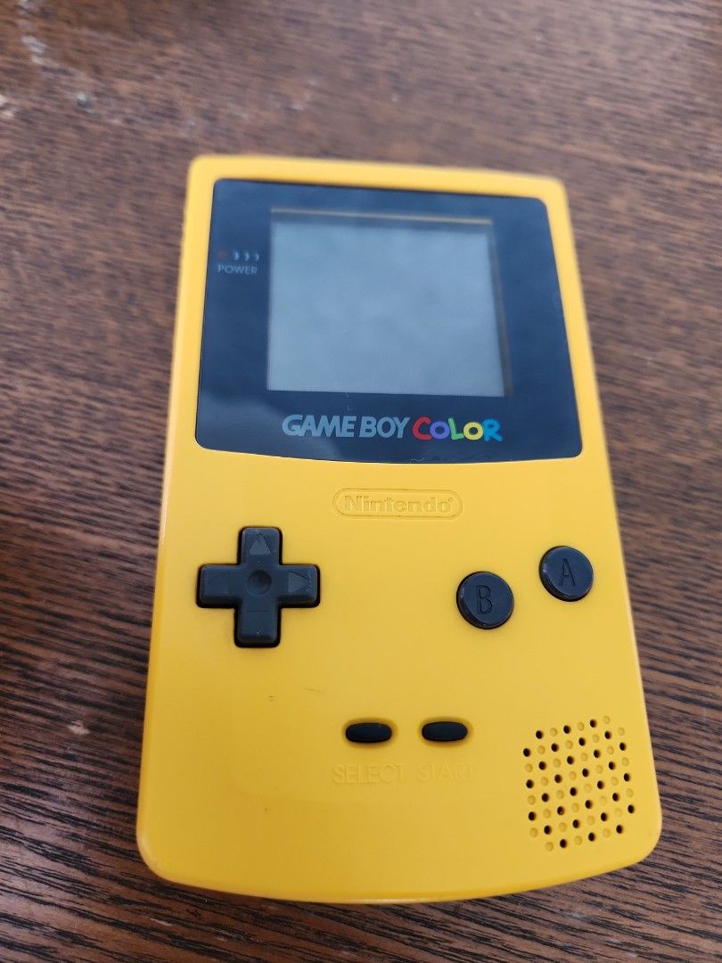 Gameboy Color - Yellow + 108 in 1 Game Boy COLOR GBC Multi Cart