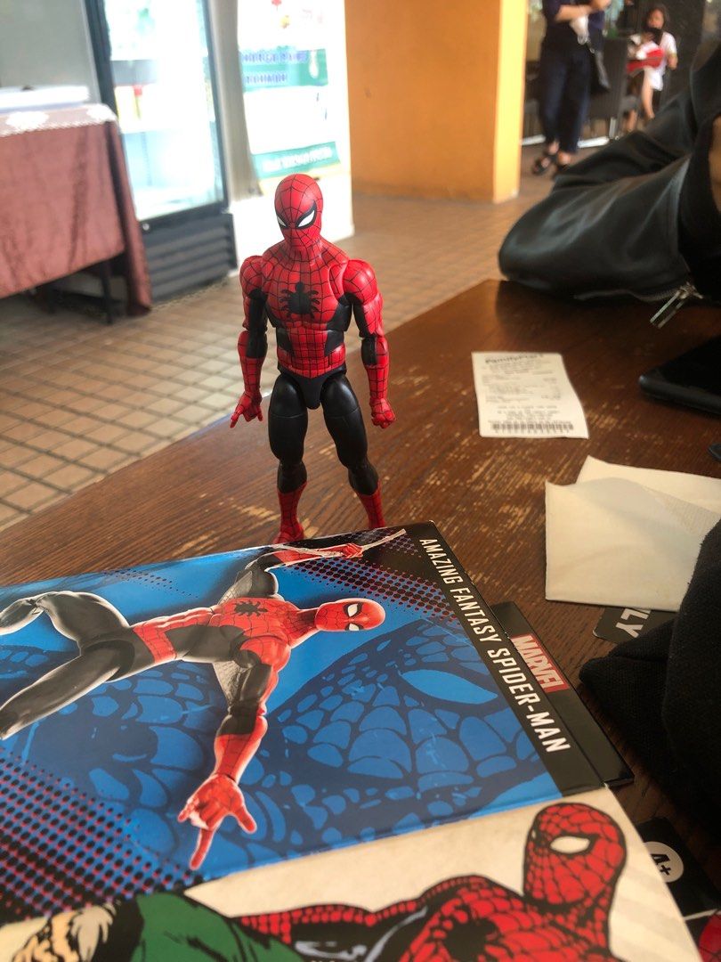 Hasbro: Marvel Legends Amazing Fantasy Spider-Man Review