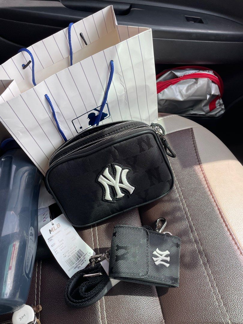 MLB NY Yankees Monogram Jacquard Mini Cross Bag Black/White