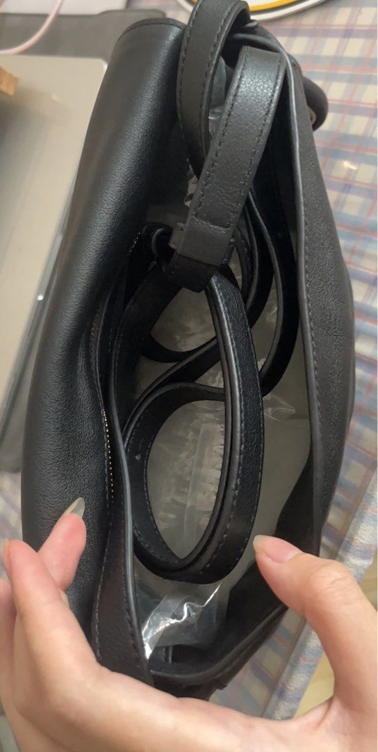 RM5,990 L V Run 55 Sneaker (36) Full set NO paperbag Brand New