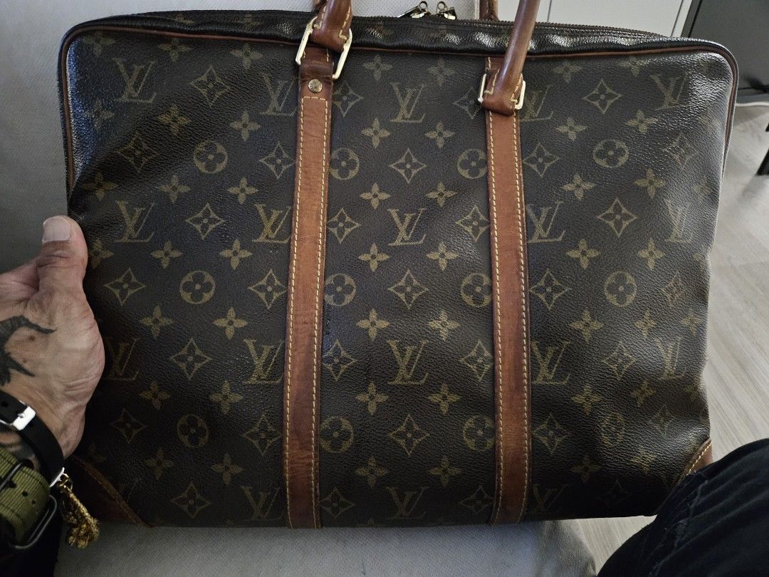 Budoir Vintage - @louisvuitton laptop bag, good condition, price