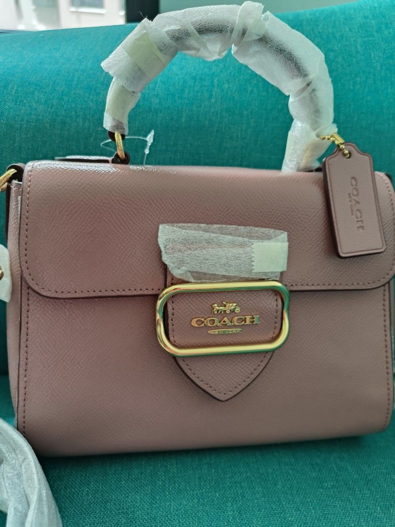 PO: 💯 authentic Michael Kors Suri medium bucket bag, Women's Fashion, Bags  & Wallets, Cross-body Bags on Carousell