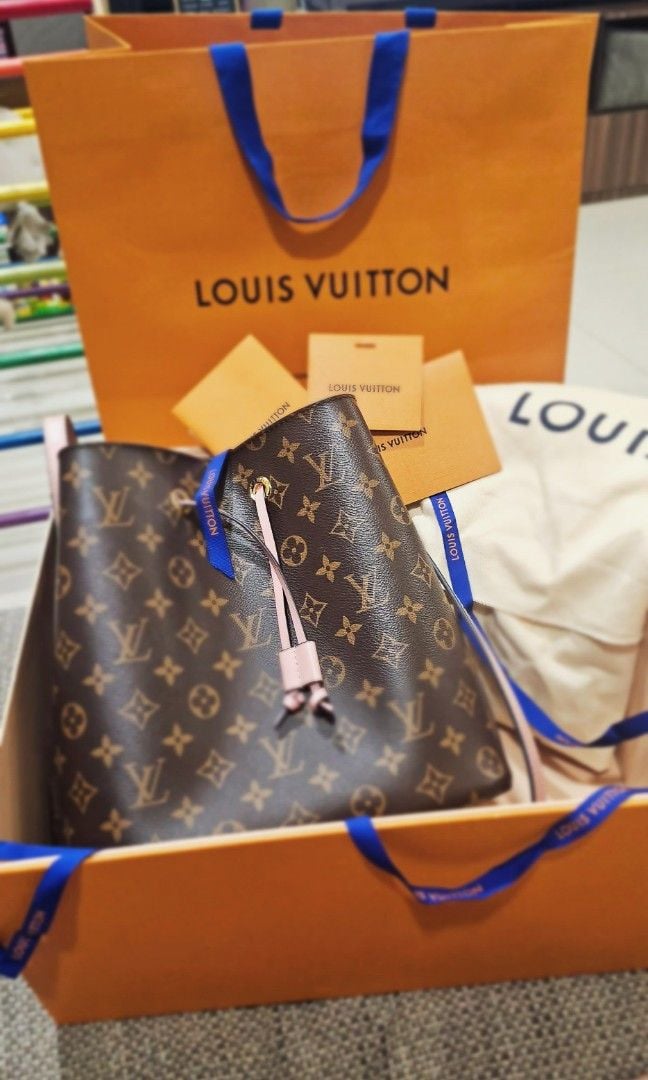 LOUIS VUITTON NEO NOE MONOGRAM NOIR BRANDNEW Microchip Version Year 2021,  Luxury, Bags & Wallets on Carousell