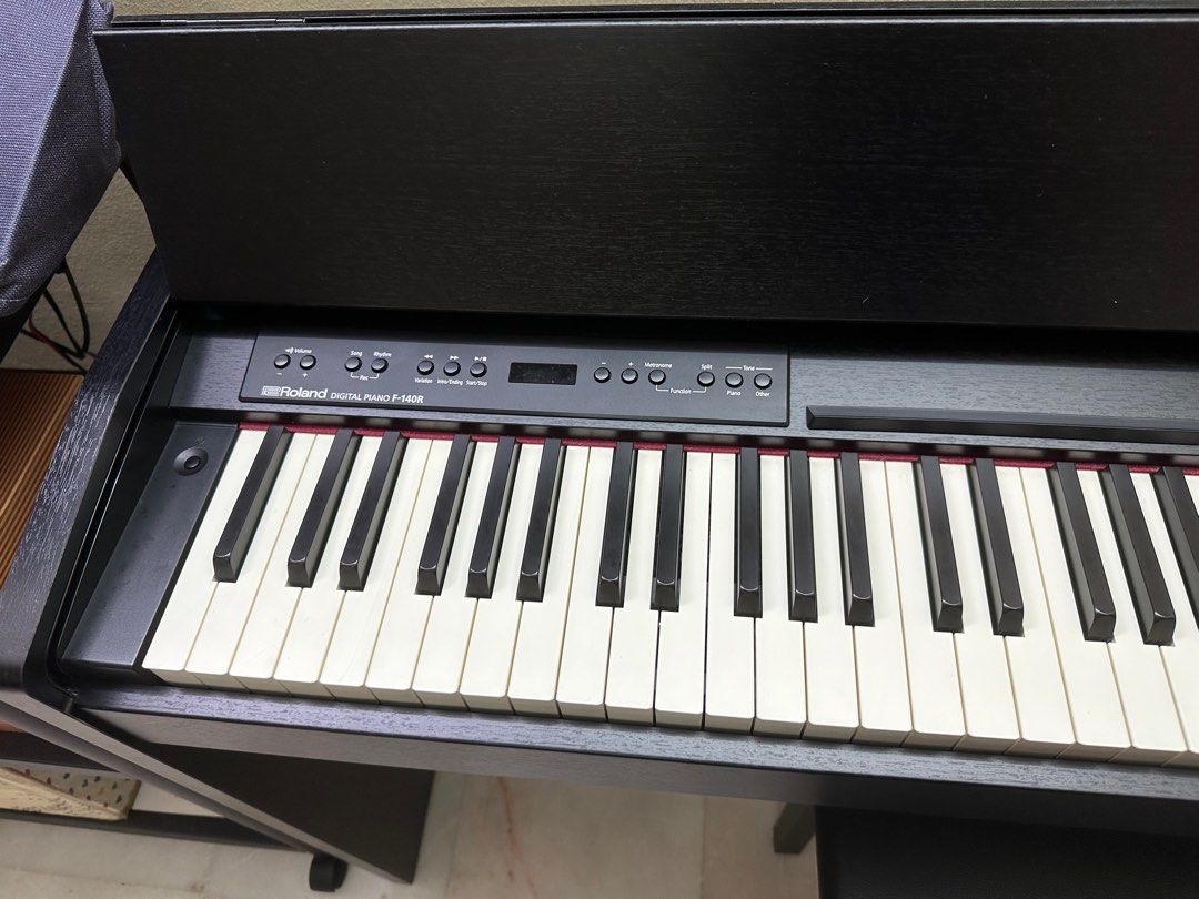 Roland F-140R 88-key Digital Home Piano, Hobbies & Toys, Music & Media,  Musical Instruments on Carousell