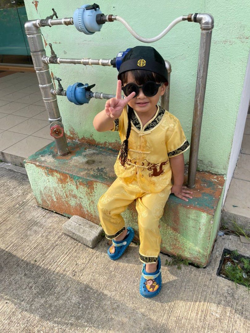 Zara skirt, Women's Fashion, Bottoms, Skirts on Carousell